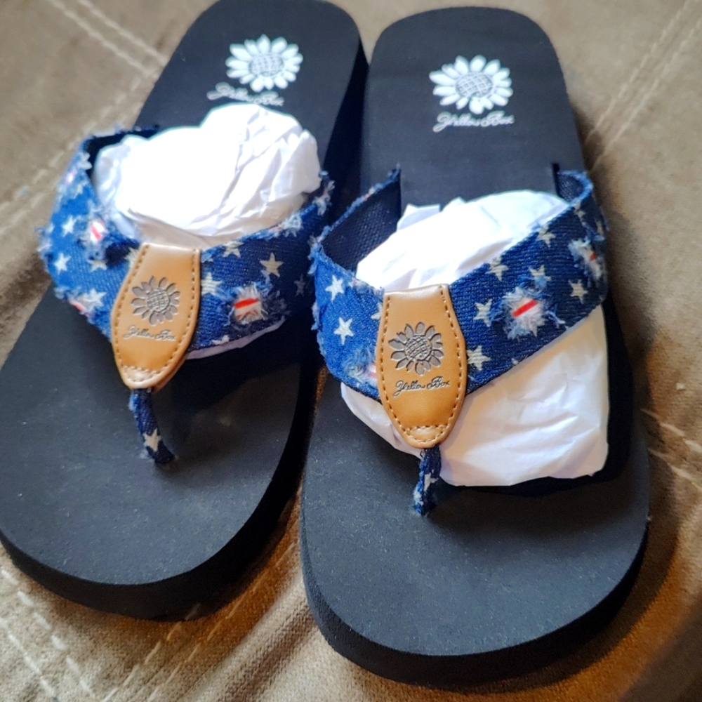Sandles